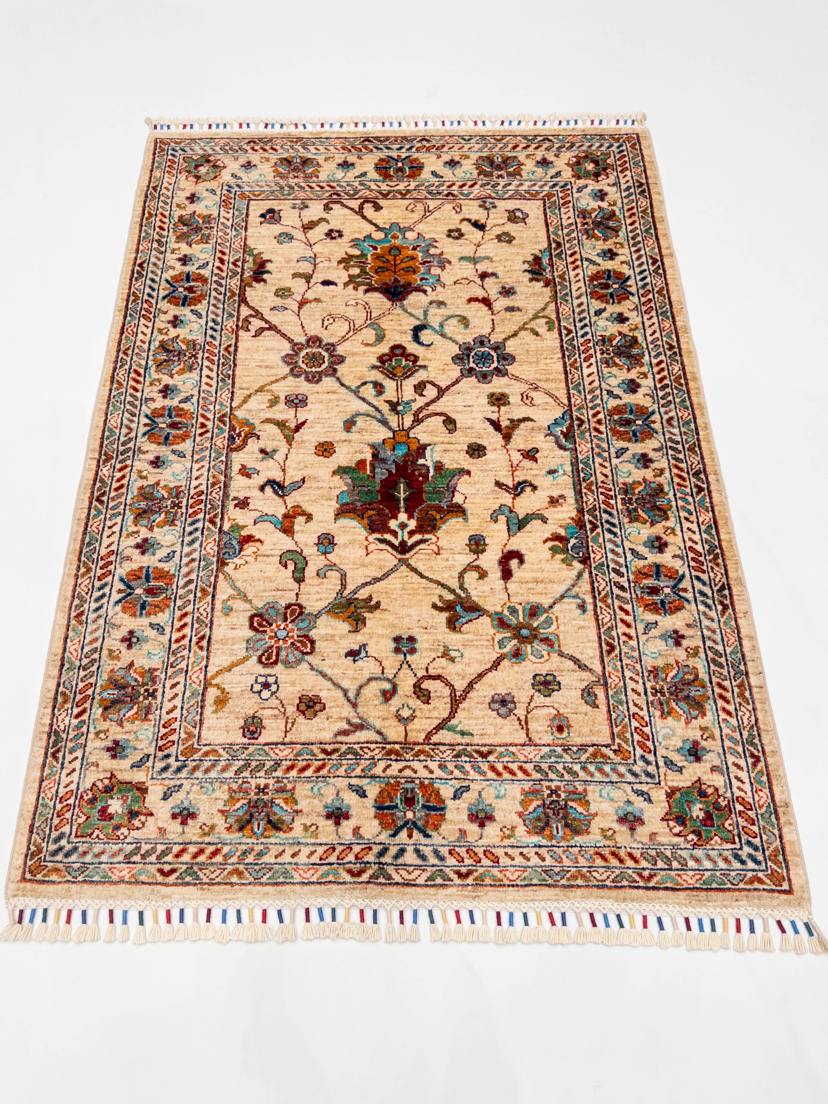 Öğretmenler Halı El Dokuma Sultani Halı 106X150 - 118501400057