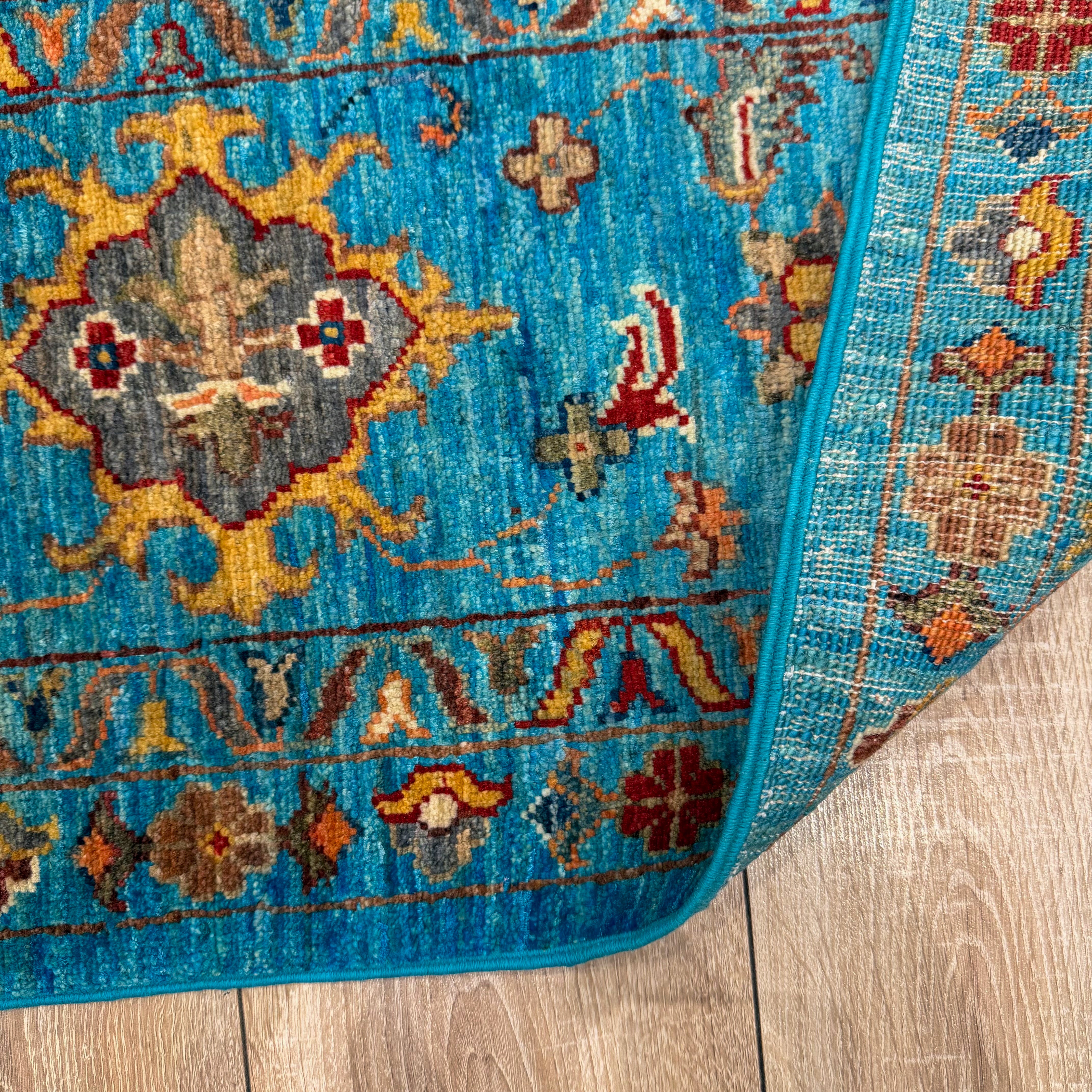 Öğretmenler Halı El Dokuma Mavi Sultani