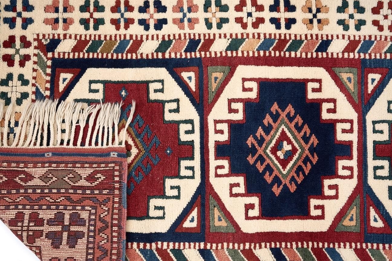 Öğretmenler Halı El Dokuma Yundağ  ÖÇY628