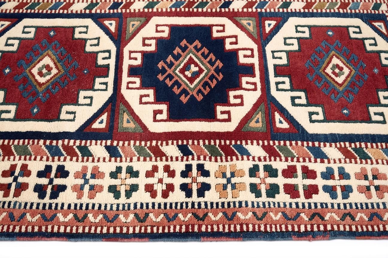 Öğretmenler Halı El Dokuma Yundağ  ÖÇY628